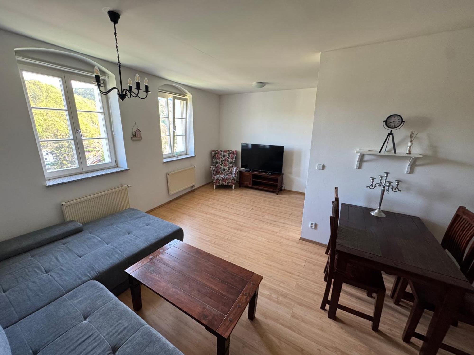 Rezidence Napoleon Apartment Loket ภายนอก รูปภาพ